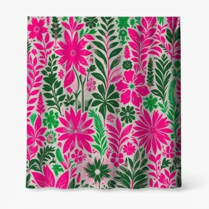 Badeforhæng – blomstermønster med store pink blomster og grønne blade i forskellige nuancer på hvid baggrund.
