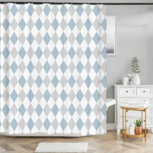 Badeforhæng med harlekin mønster i lyseblå, grå og hvid